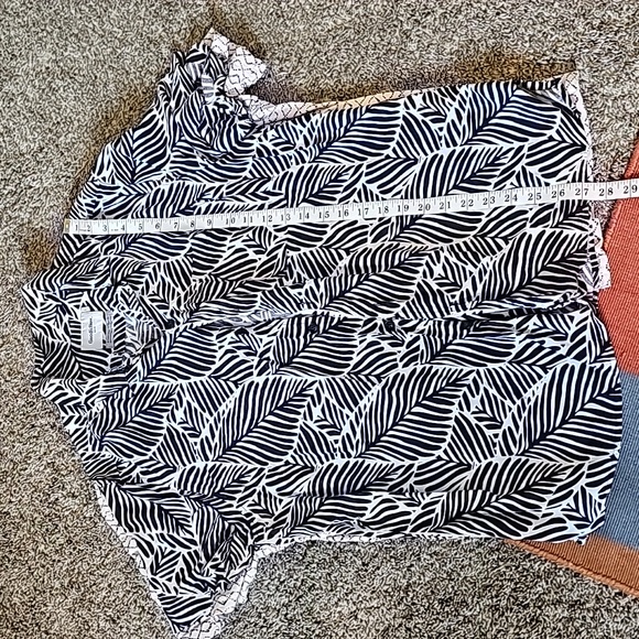 3 STUNNING GOODFELLOW SHORT SLEEVE SHIRTS - Picture 5 of 12